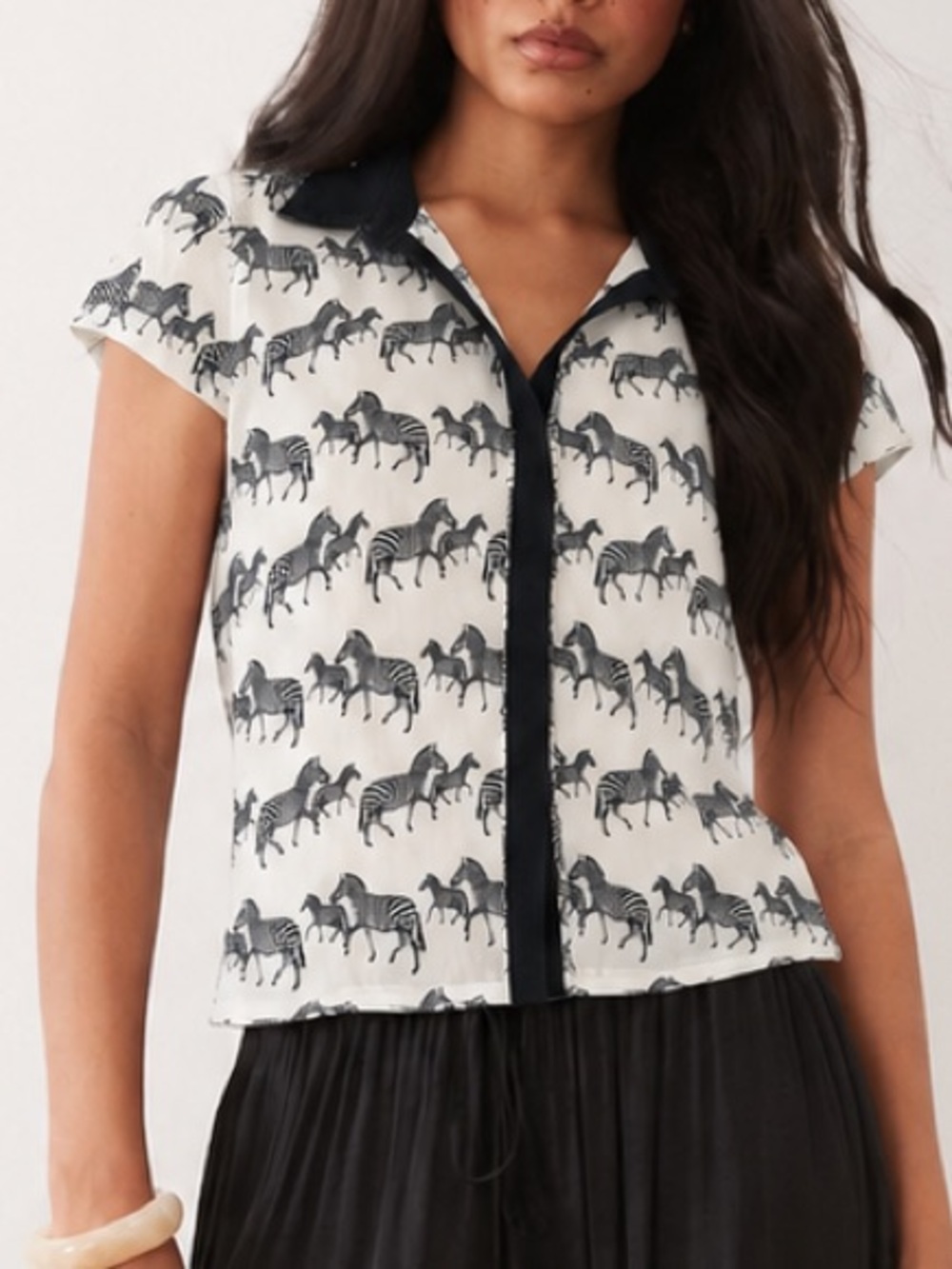 Alice + Olivia Shirt Large Ivory Black Zebra Print silk Top